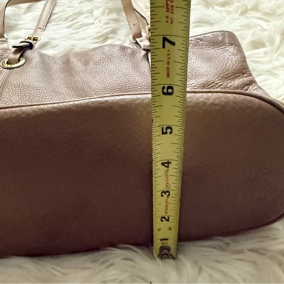 Micheal Kors Tan Leather Tote Medium Size Purse - Picture 7 of 10